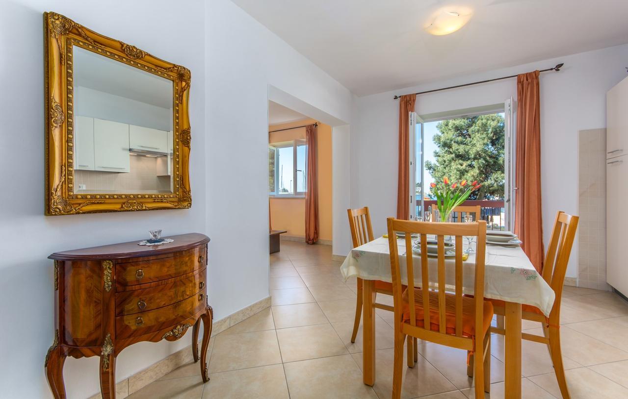 Apartment Riva Porec Exterior photo